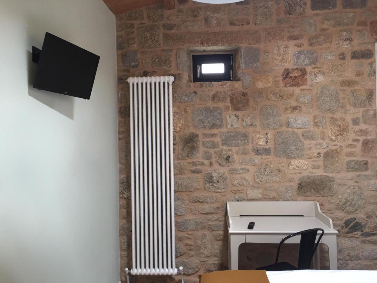 Lugar Das Marias Jove Esterno foto